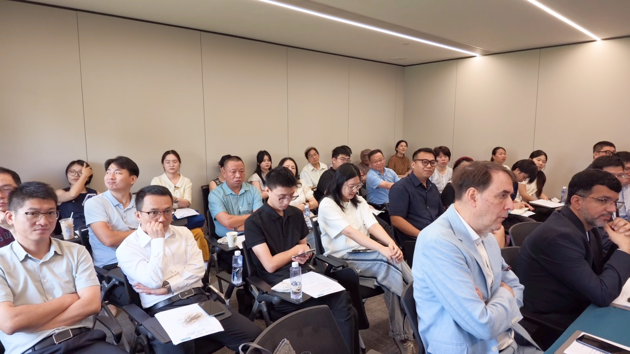 Madayn organises promotional roadshow